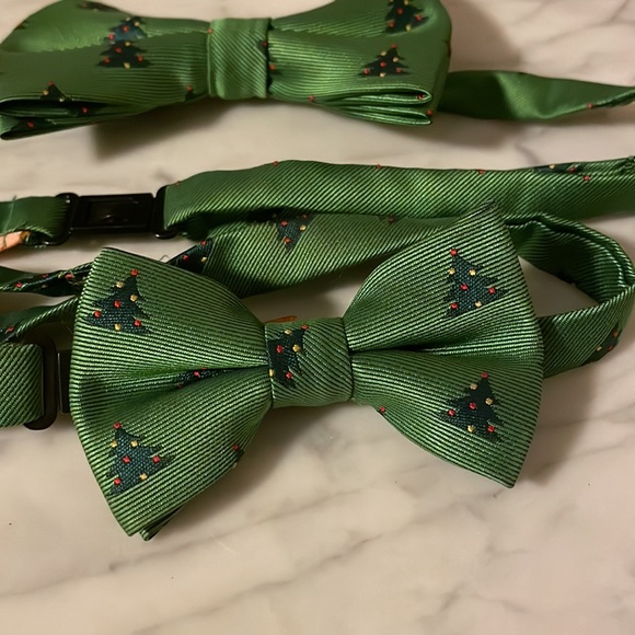 Christmas Little Boy and Baby Bow Ties - Picture 2 of 4